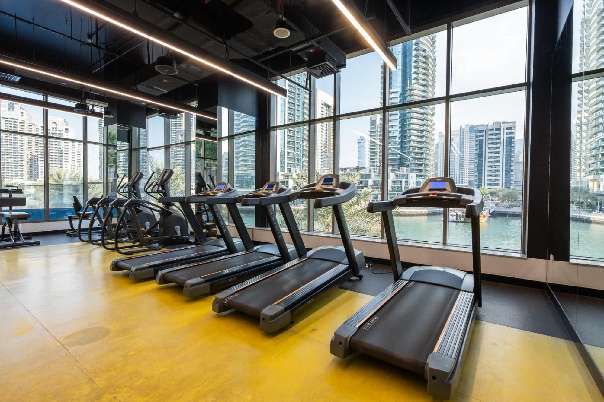 Apartment Astonishing 1 Bedroom Flat In No 9 Tower Marina