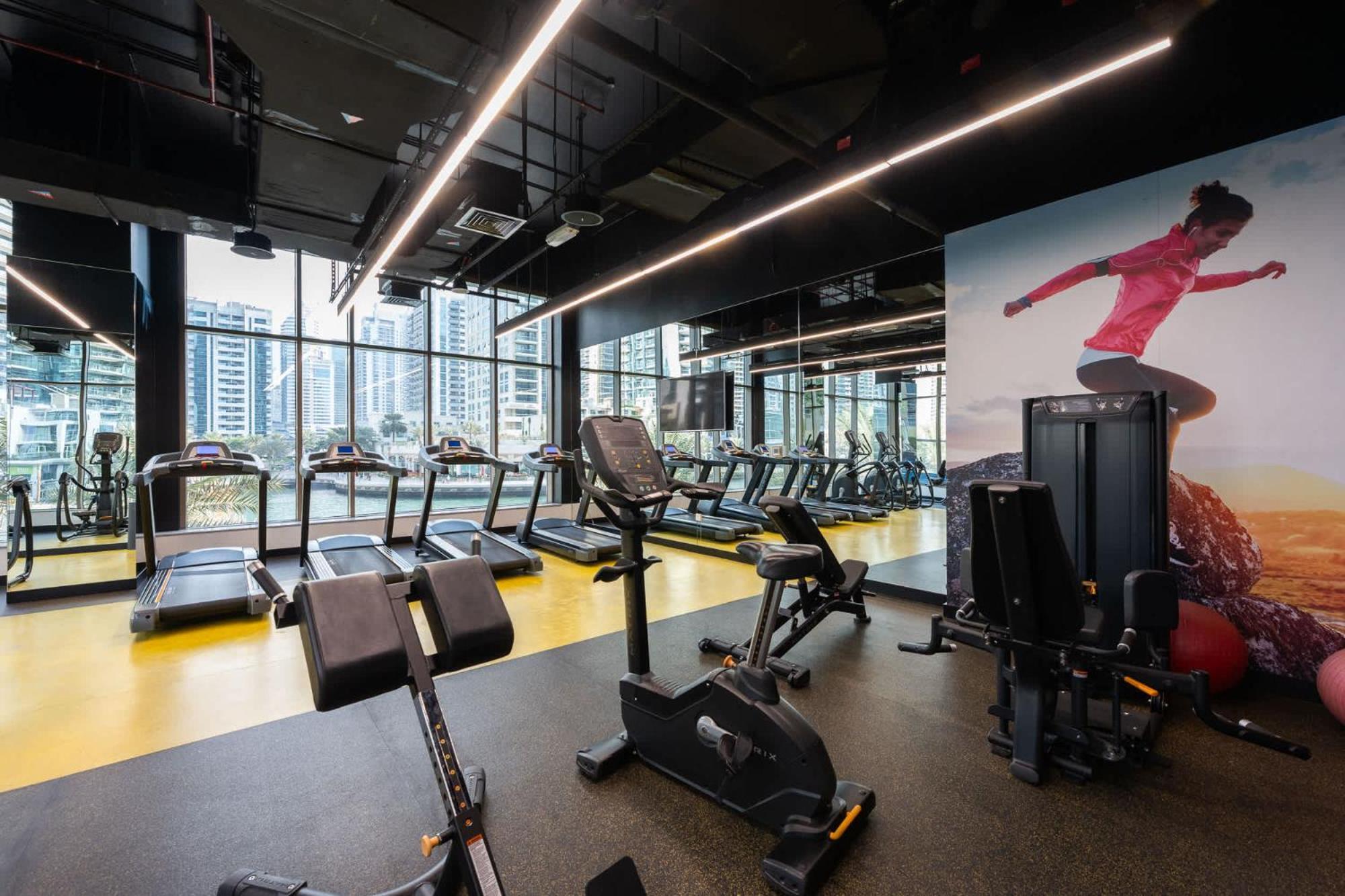 Astonishing 1 Bedroom Flat In No 9 Tower Marina Dubai